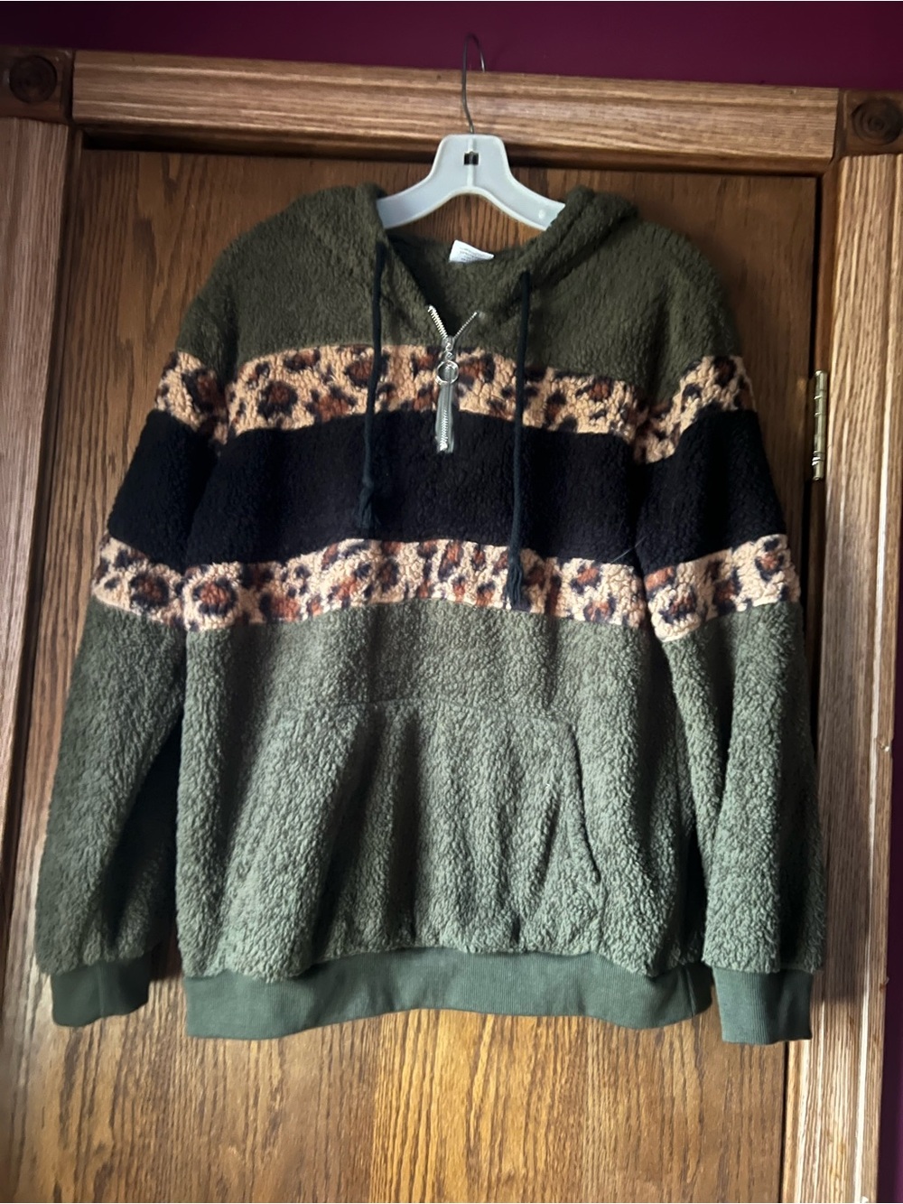 Men's Olive Green Sherpa Hoodie with Leopard Stripe A9